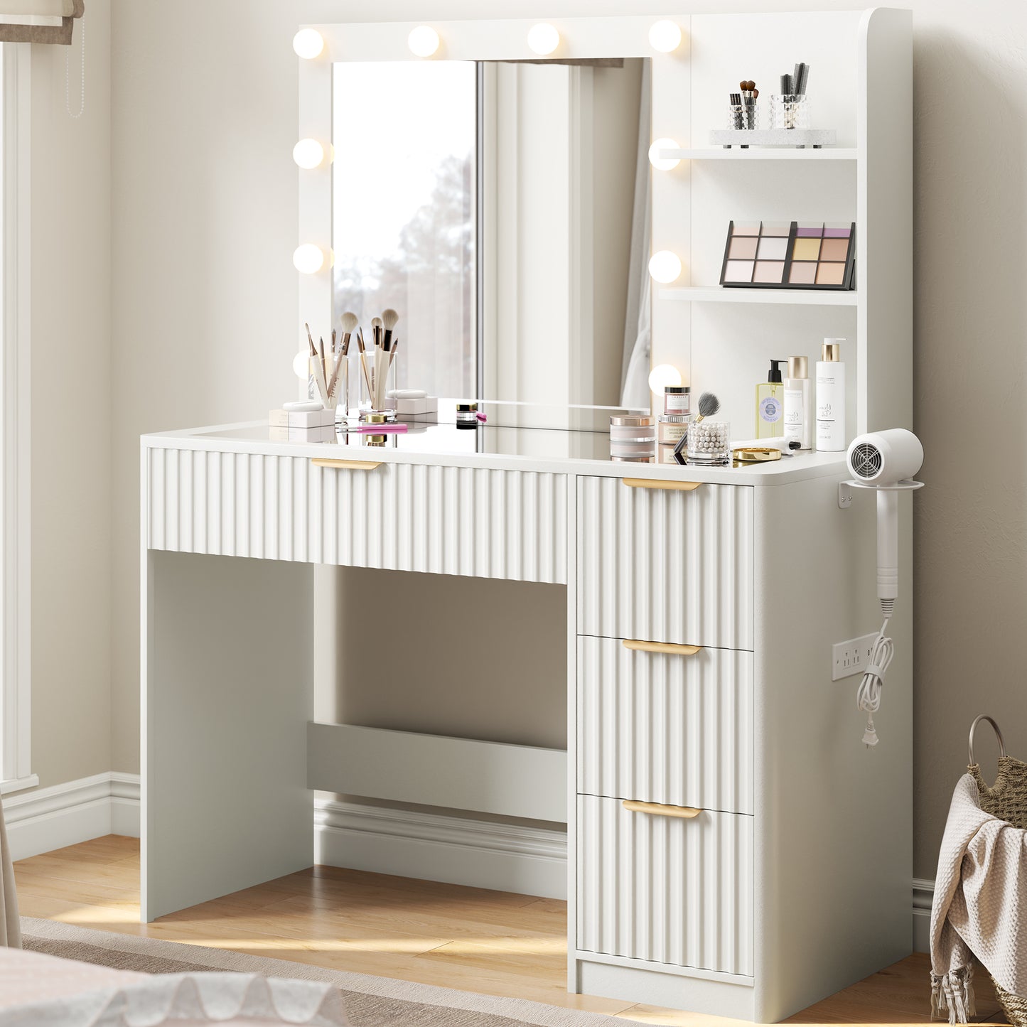 Glow 36.2" Fluted Vanity Desk Amerlife White