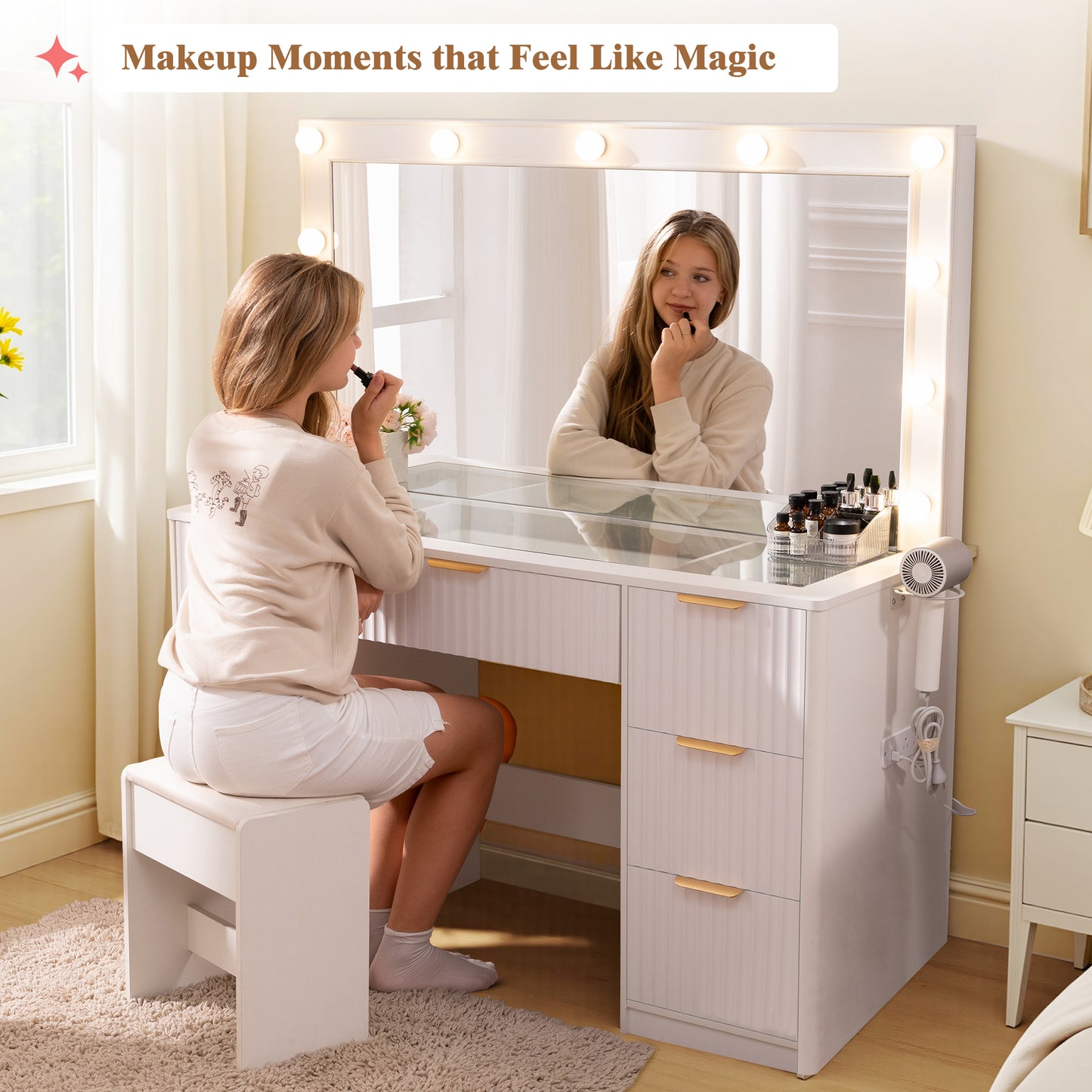 Glow 47.2" Fluted Vanity Desk Amerlife White