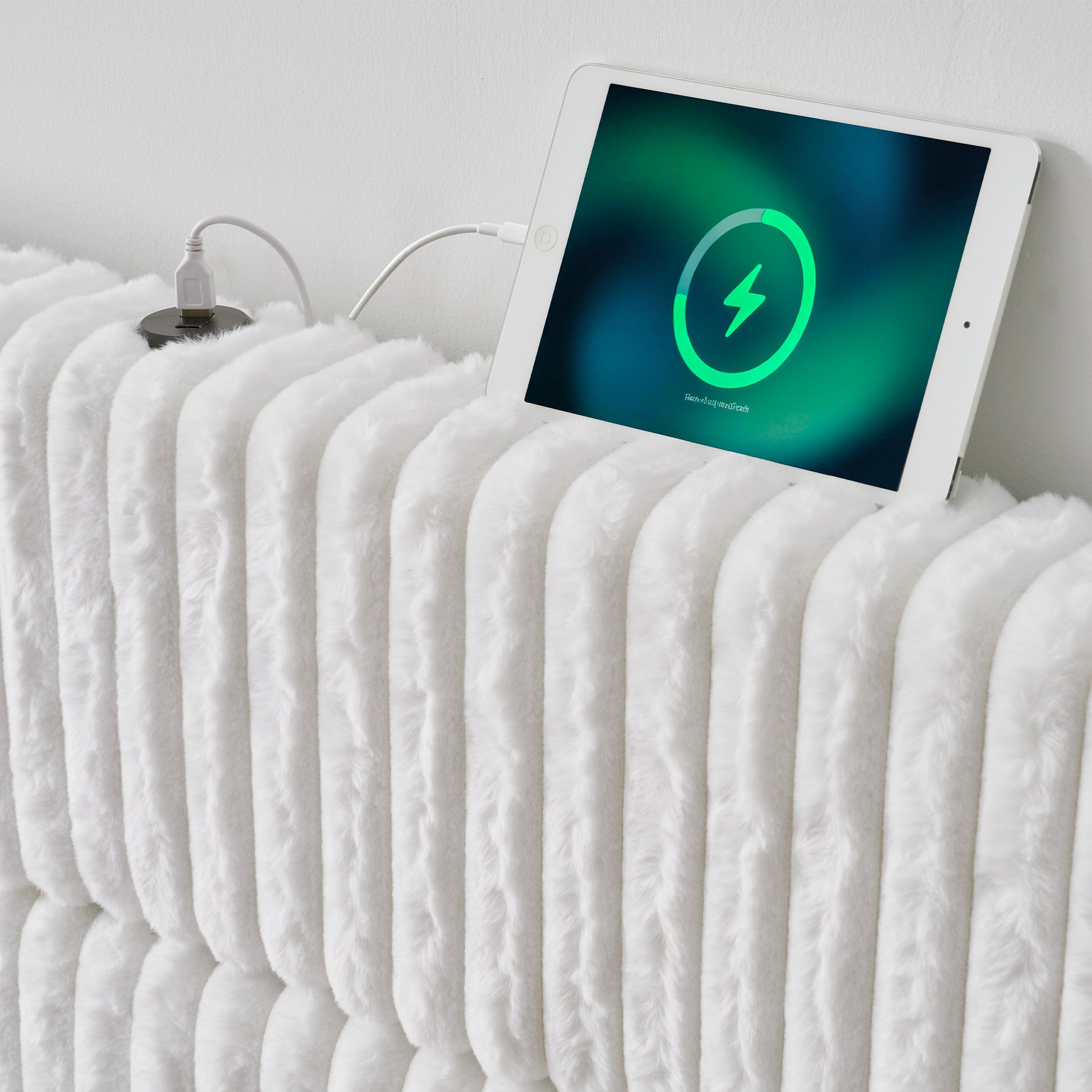 Warren Faux-Fur Bed Frame Amerlife 