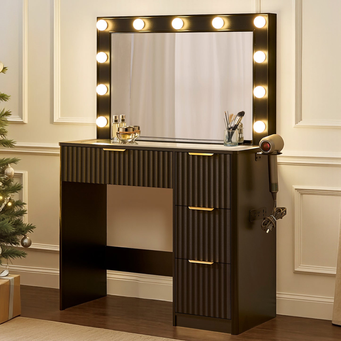 Glow 36.2" Fluted Vanity Desk Amerlife Black